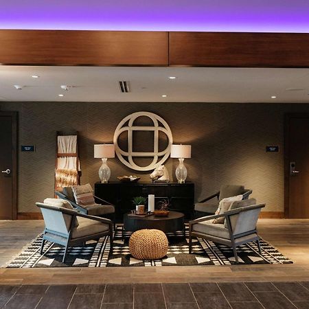Revel Hotel, Tapestry Collection By Hilton Urbandale Exterior foto