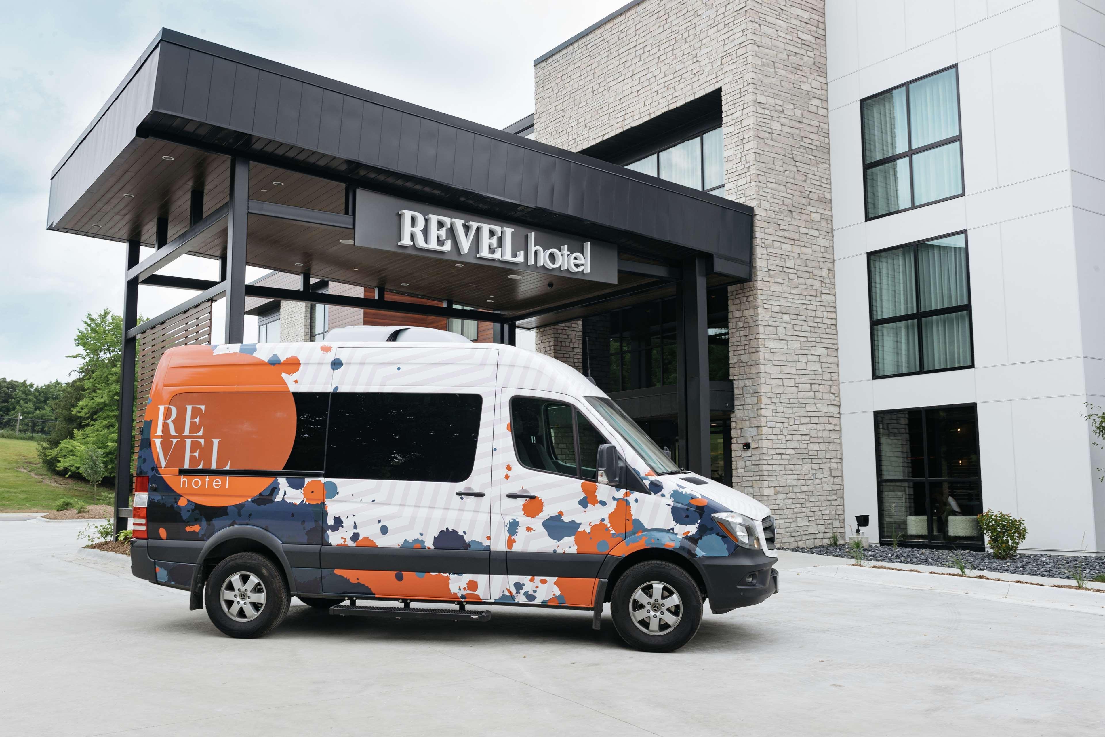 Revel Hotel, Tapestry Collection By Hilton Urbandale Exterior foto