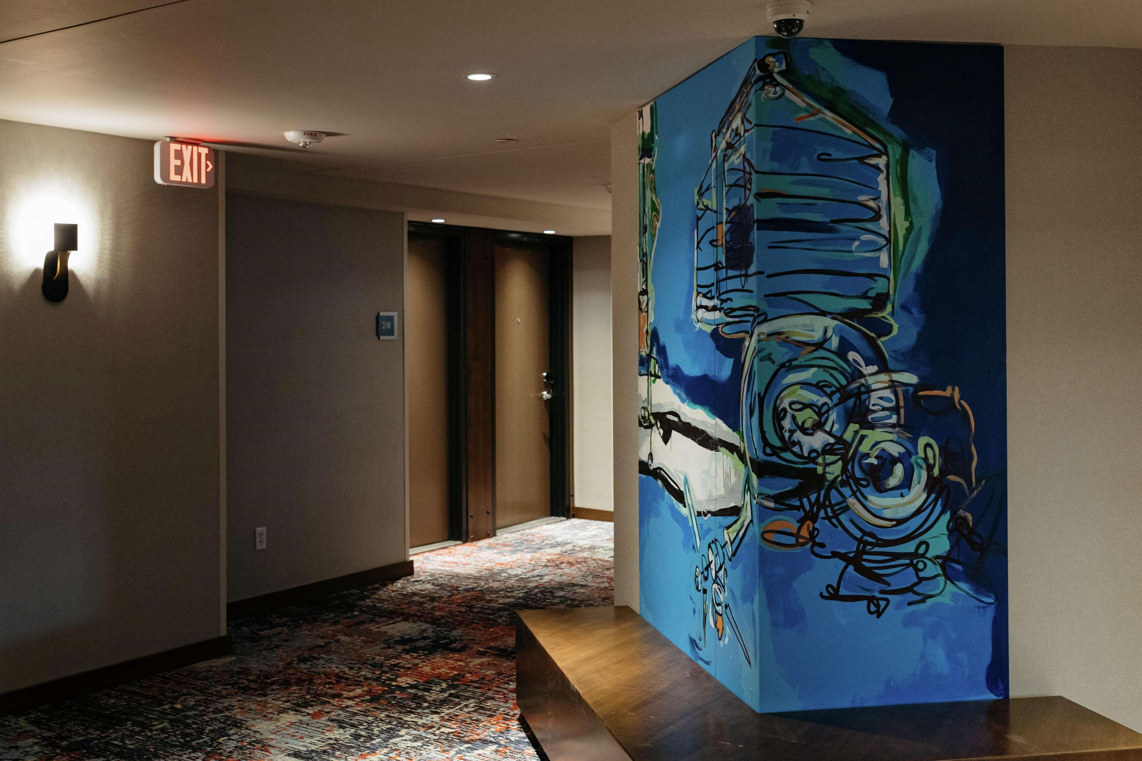 Revel Hotel, Tapestry Collection By Hilton Urbandale Exterior foto