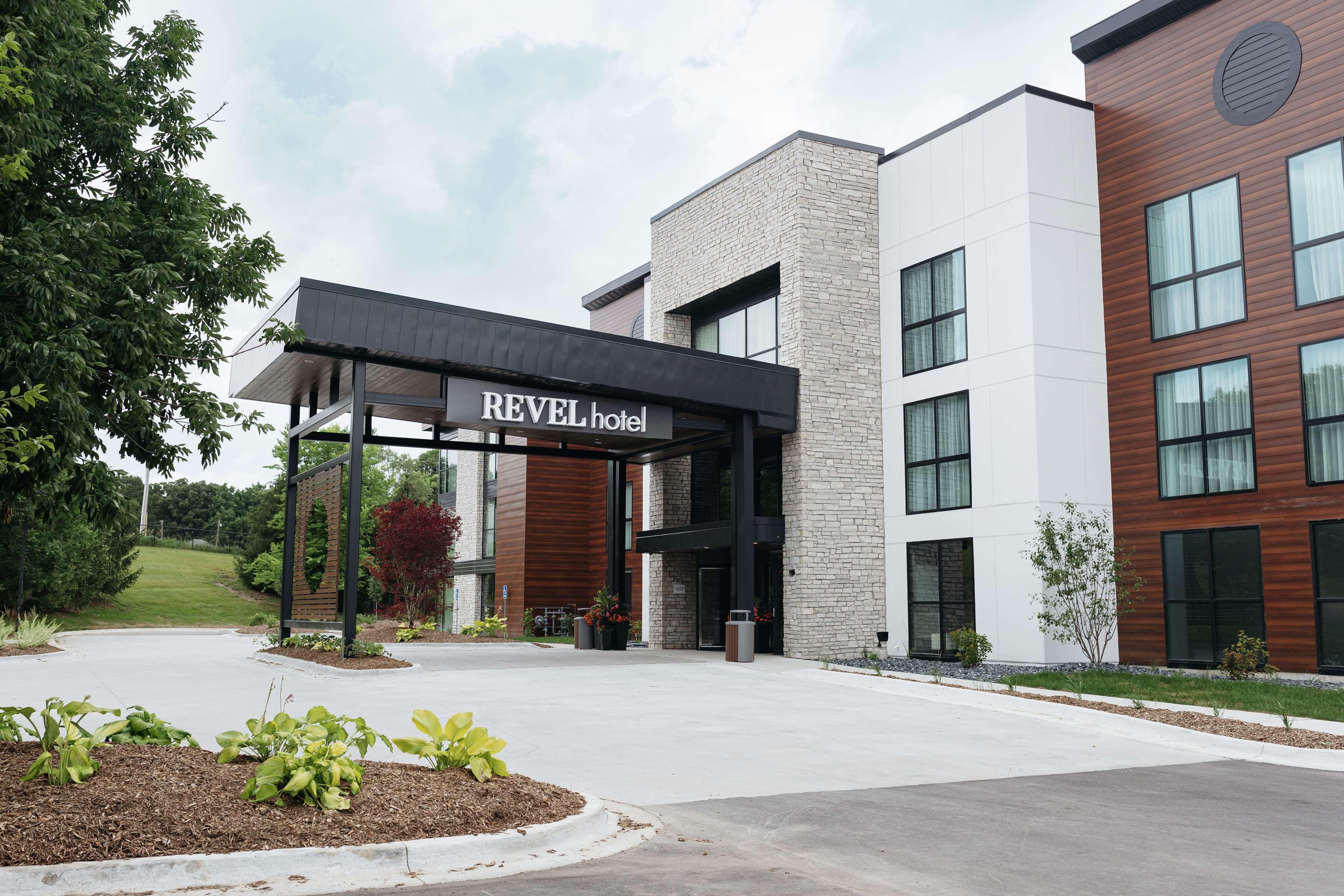 Revel Hotel, Tapestry Collection By Hilton Urbandale Exterior foto